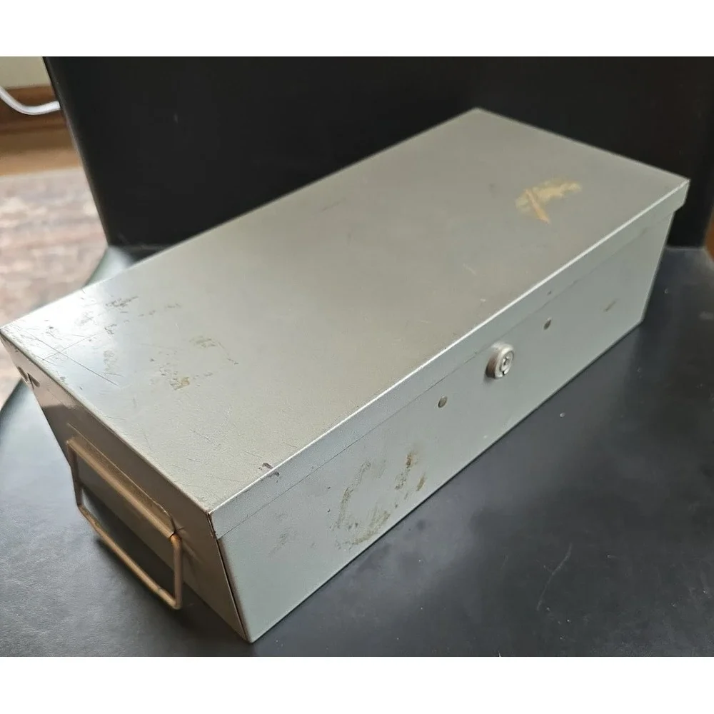 Vintage Merriam No. 8 Guardsman Metal Storage Box Rectangular Gray - No Key